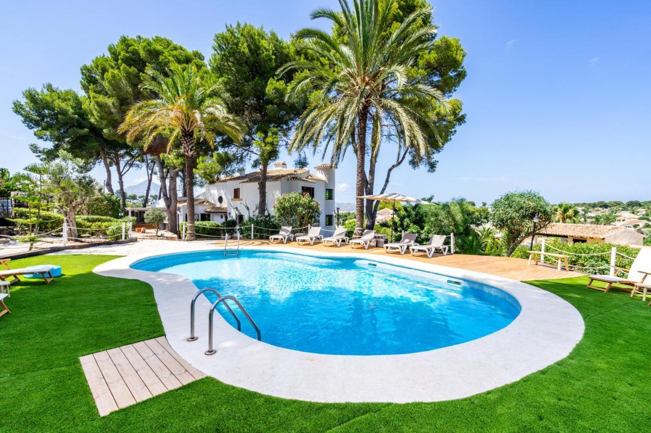 Mediterranean Villa With Amazing Views 哈维亚 外观 照片